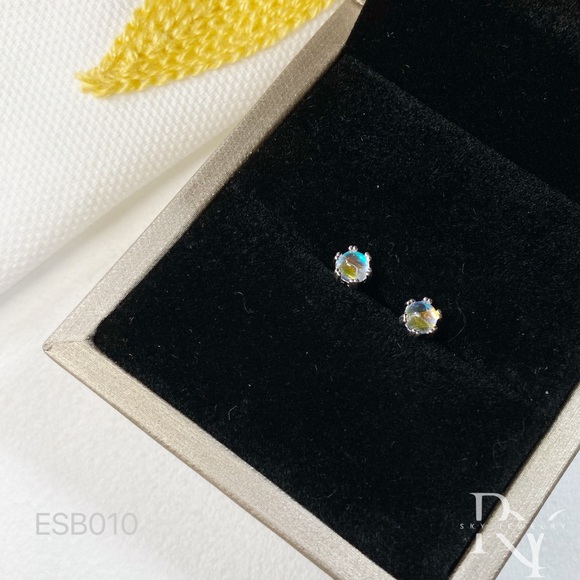 Solid Silver Screw back Solitaire Moonstone Small Studs Earrings- ESB010 - Picture 14 of 14